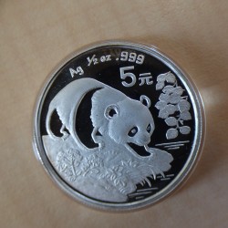 China 5 yuan Unicorn 1997...