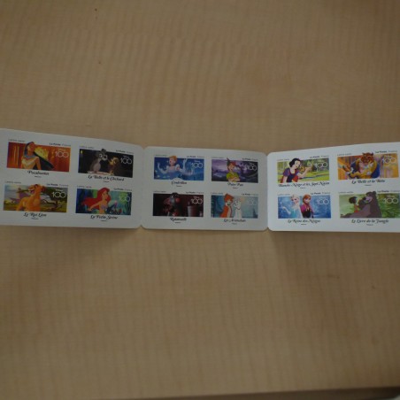 carnet de 12 timbres Lettre Verte France Disney 100 ans