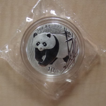 China 10 yuan Panda 2002 silver 99.9% 1 oz in capsule and sealed